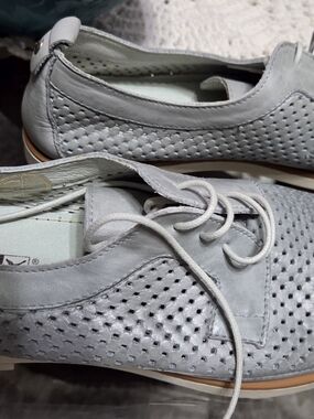 PIKOLINOS Light Gray Perforated Lace-Up Flats